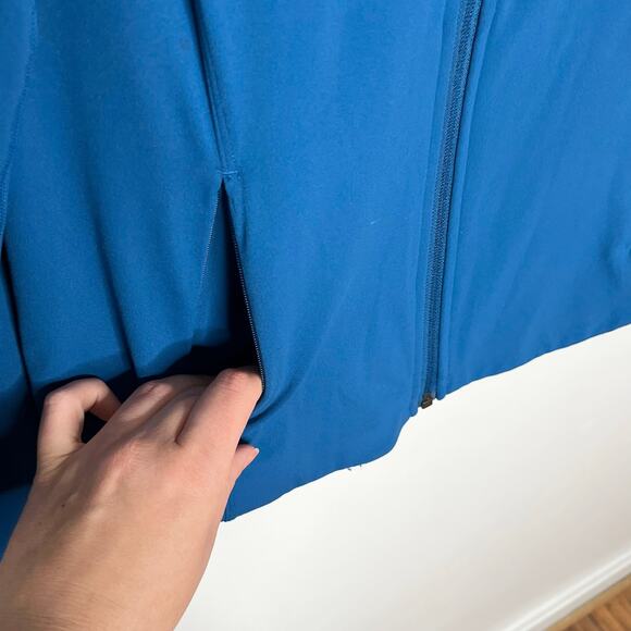 Athleta Salutation Full Zip Jacket Womens Medium Blue Athleisure Workout Pockets - Picture 10 of 12